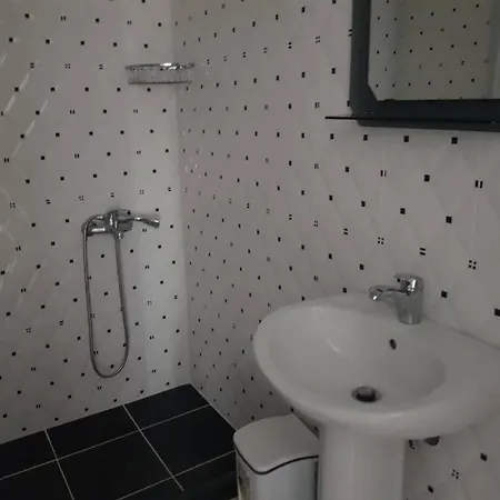 Krystyna Apartment- Near The Beach Appartamento Sarandë