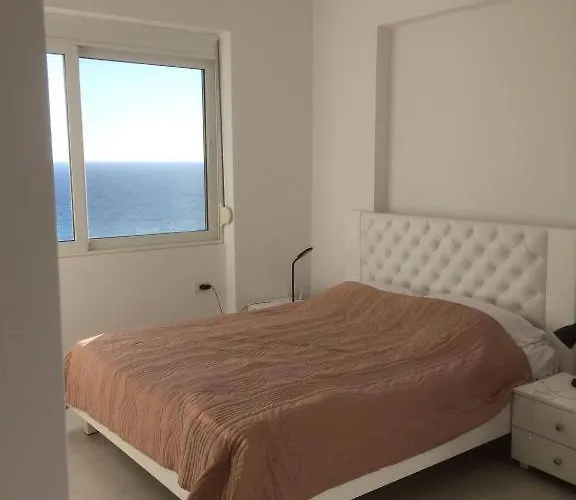 Krystyna Apartment- Near The Beach Appartement